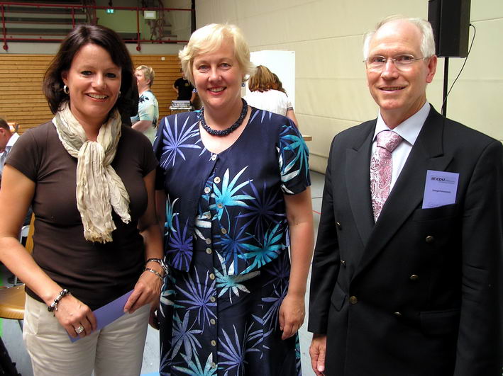 MdL Viktoria Schmid, Birgit Blank und Erhard Knittel (Maulbronn)