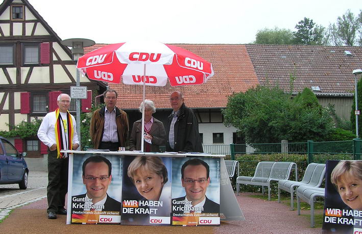 Infostand beim Postplatz Zaisersweiher