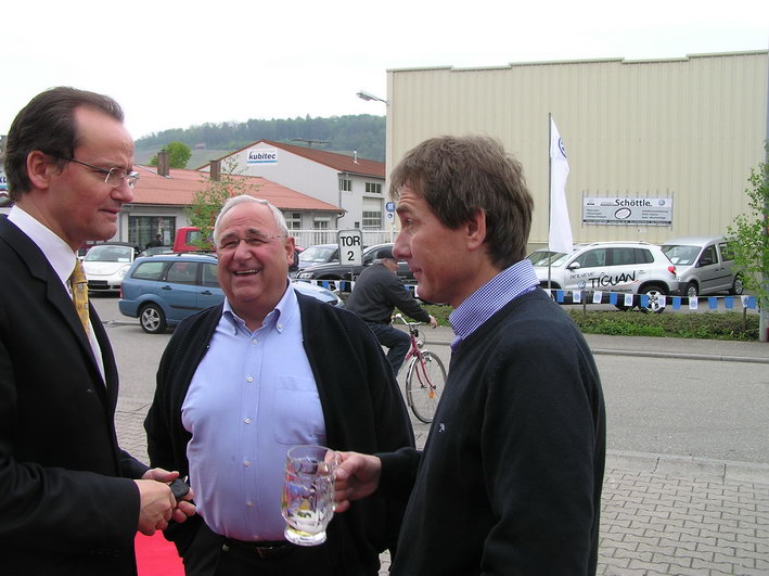 MdB Gunther Krichbaum im Gesprch mit Maulbronner Gewerbetreibenden