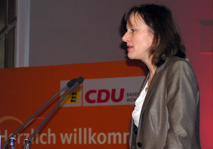 die Gastrednerin Sabine Wiedemann