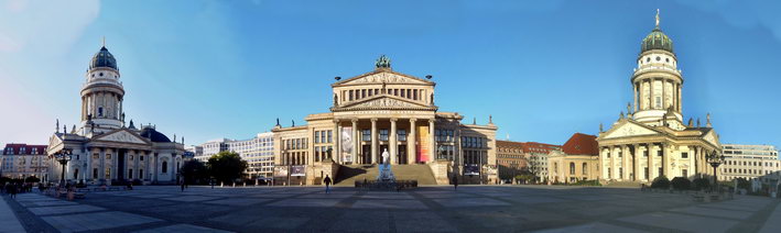 Panoramabild Gendarmenmarkt in voller Gre - bitte klicken