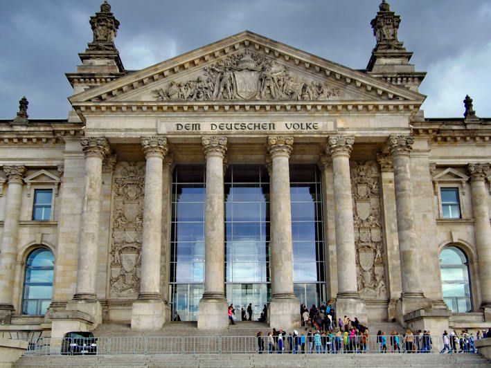 Reichstagsgebude - Eingang