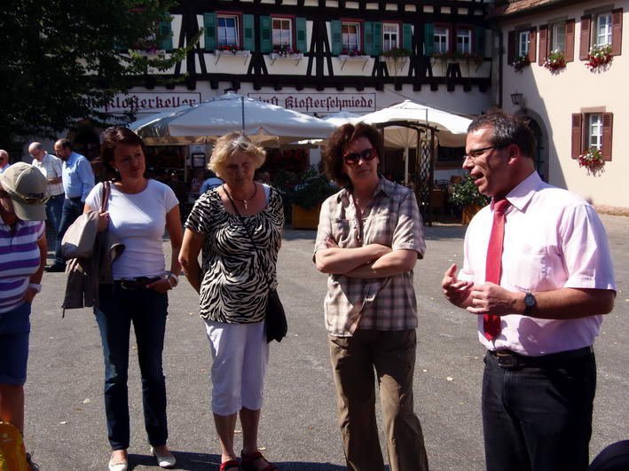 im Klosterhof beim Rathaus