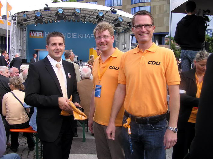 die Broleiter von MdB Gunther Krichbaum Dr. Carsten Buchholz, Berlin (rechts) und Bernd Bu,Pforzheim (Mitte) 