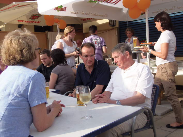 die Gste auf der Terrasse