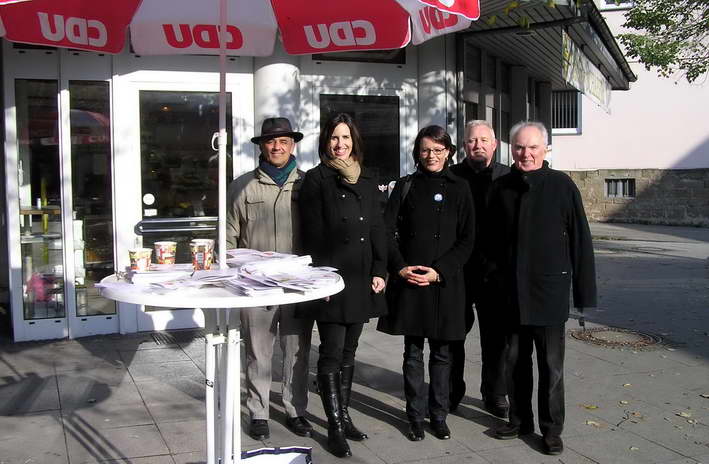 Infostand "Fr Stuttgart 21" in Illingen