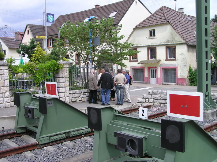 Bild:  Ankunft der Reisegruppe in Odenheim, Bahnhof 